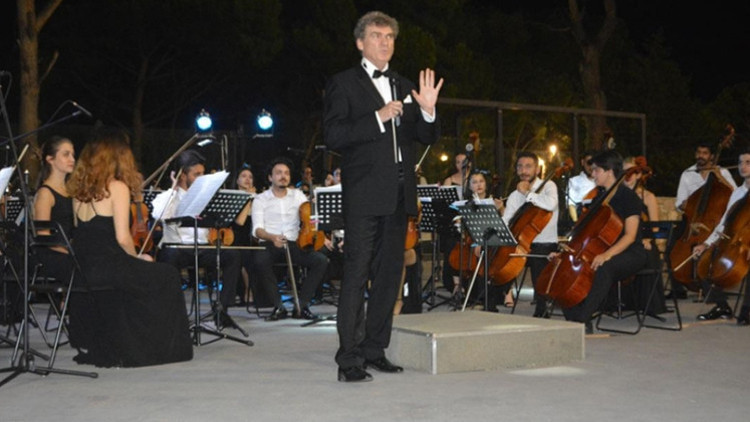 Ayvalık’ta 7. Müzik Festivali TUGFOnun konseriyle başladı