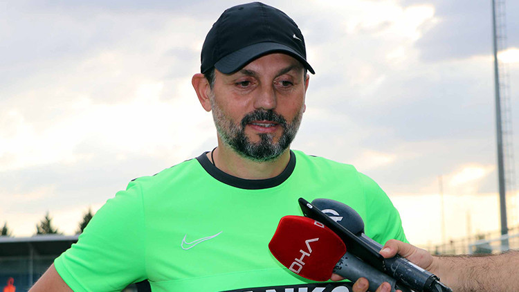 Gaziantep FKda Erol Buluttan transfer sitemi: 50 oyuncuya teklif yaptık Gaziantep FKda Erol Buluttan transfer sitemi: 50 oyuncuya teklif yaptık