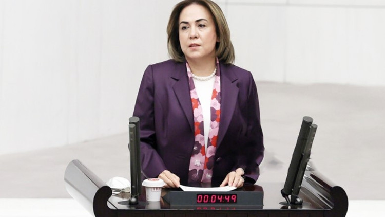 ‘Benim kim olduğumu biliyor musun’ devri bitmiyor