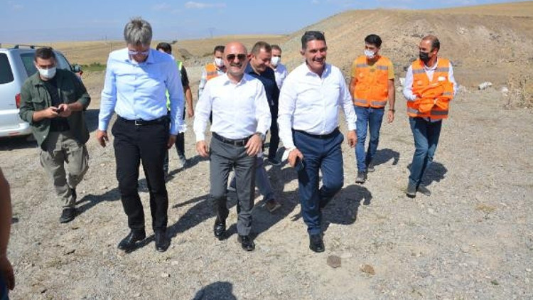 AK Partili Çelebi, yapımı devam eden karayolunda incelemede bulundu
