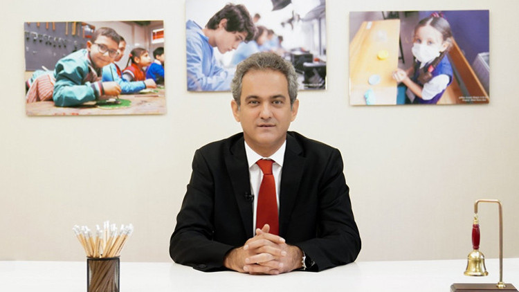 Bakan Özer, öğretmenlere seslendi