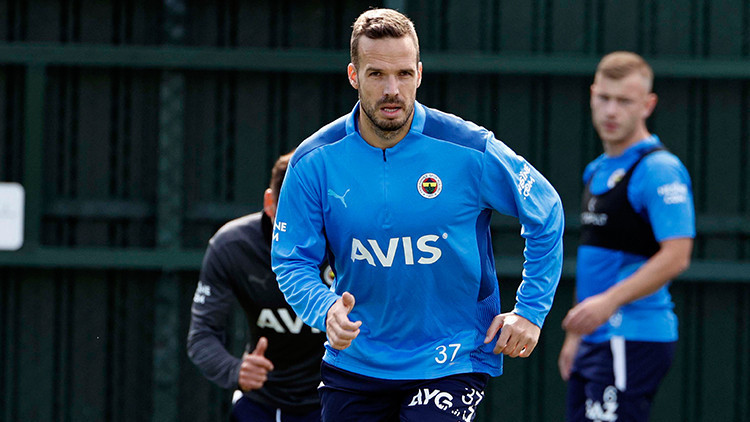 Son Dakika: Fenerbahçeye Filip Novak müjdesi