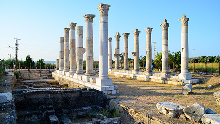 Mersindeki kazılarda, gök bilimci ve şair Aratosun anıt mezarı arkeolojik olarak kanıtlandı Mersindeki kazılarda, gök bilimci ve şair Aratosun anıt mezarı arkeolojik olarak kanıtlandı