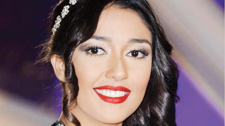 Kraliçe palalı kurbanı Kraliçe palalı kurbanı