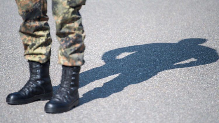 İki asker hakkında daha aşırı sağcı soruşturma