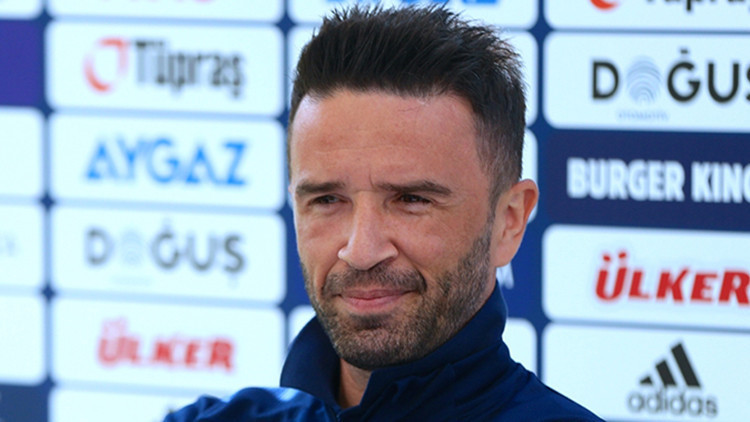 Rizesporun yıldızı Gökhan Gönülden açıklama: Bu bahaneler bitti Rizesporun yıldızı Gökhan Gönülden açıklama: Bu bahaneler bitti