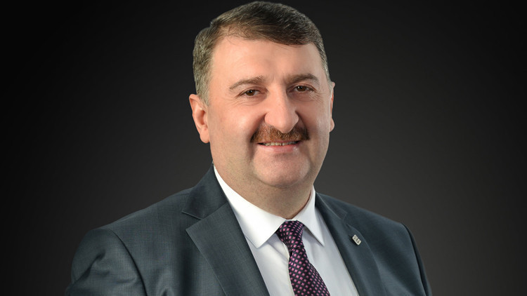 Göktaş: Hedefimiz 2025 sonunda KOBİ bankacılığı payını %35’e çıkarmak Göktaş: Hedefimiz 2025 sonunda KOBİ bankacılığı payını %35’e çıkarmak