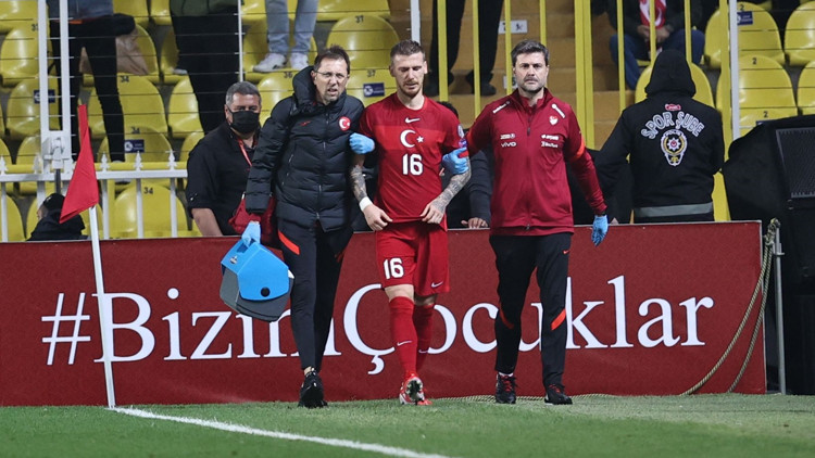 Son dakika: Milli Takımda Kenan Karaman ve Serdar Aziz kadrodan çıkarıldı