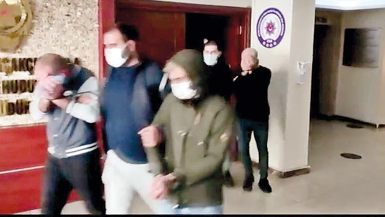 Fuhuş çetesi tutmuşlar