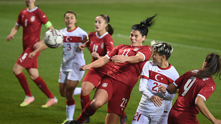 Milliler, Sırbistana 2 golle kaybetti