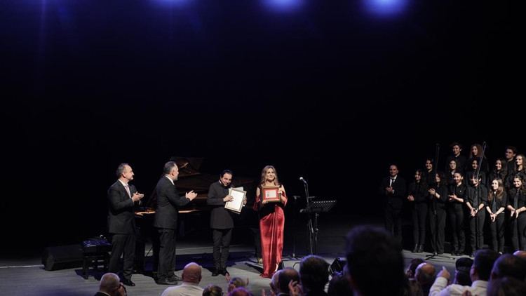 Ata Sahnesi’nde Cumhuriyet Resitali