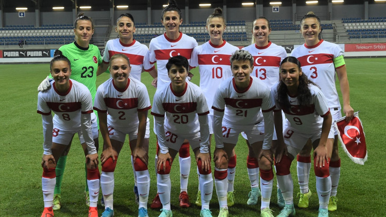 A Milli Kadın Futbol Takımının aday kadrosu açıklandı