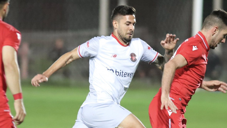 Antalyasporda Ufuk Akyol’un fibula kemiği kırıldı