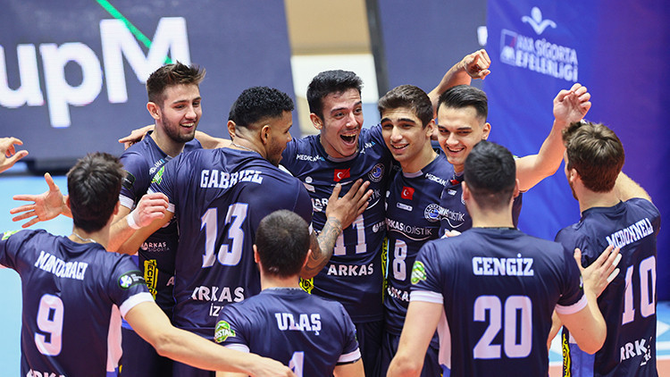 Arkas Spor 3-0 Rieker UJS