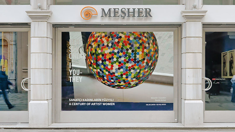 Kadın sanatçılara saygı duruşu Kadın sanatçılara saygı duruşu