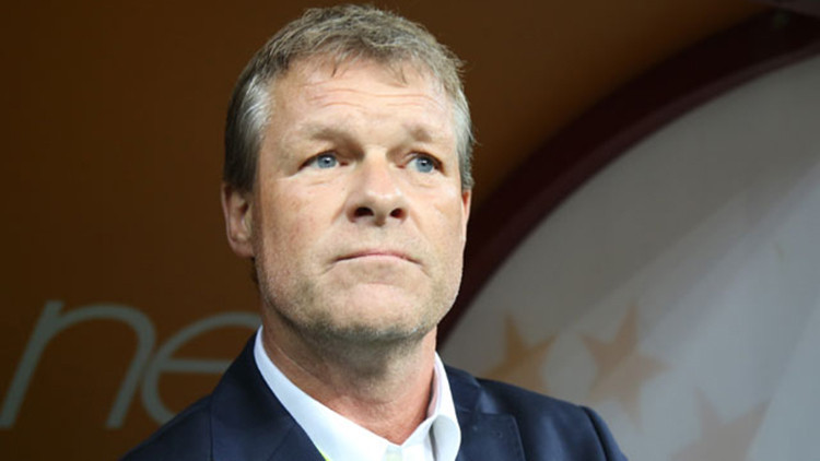 Fenerbahçenin eski teknik direktörü Erwin Koeman emekli oldu