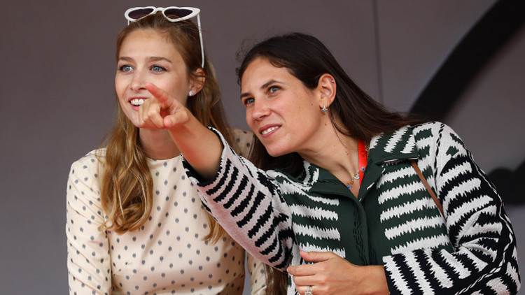 Birinin ailesinin adaları var, diğeri parayla oynuyor: Dünyanın en zengin gelinleri