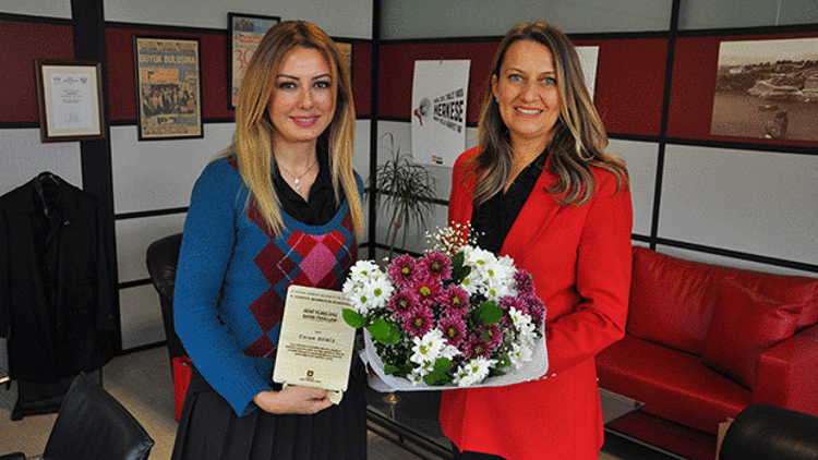 HÜRRİYET’E ‘ÇEVRE’ ÖDÜLÜ HÜRRİYET’E ‘ÇEVRE’ ÖDÜLÜ