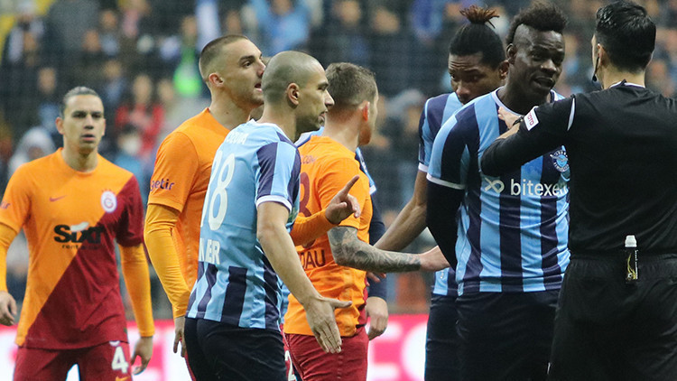 Galatasaraya Antalyaspor maçı öncesi 2 şok birden