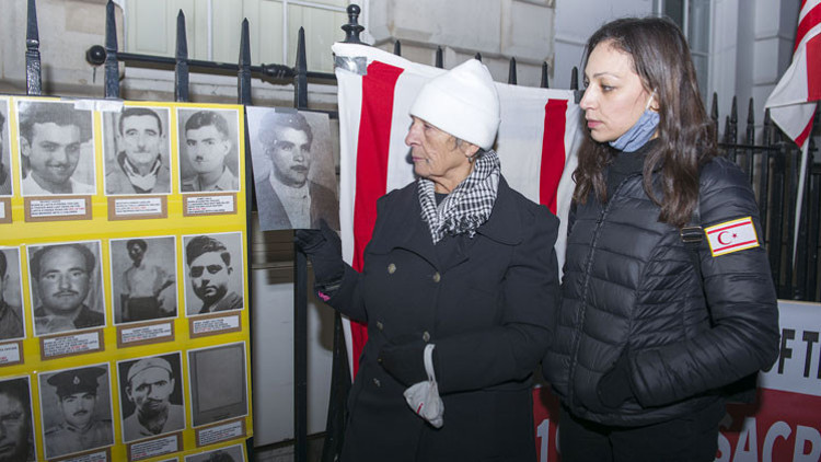 Londra’da ‘Kanlı Noel’in 58. yılı protestoyla anıldı