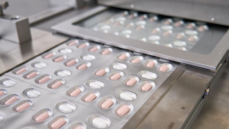 ABDden Pfizer’ın Covid-19 hapına acil kullanım onayı