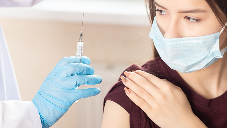 Avusturyada tüm yetişkinlere Covid aşısı zorunluluğu başladı Avusturyada tüm yetişkinlere Covid aşısı zorunluluğu başladı