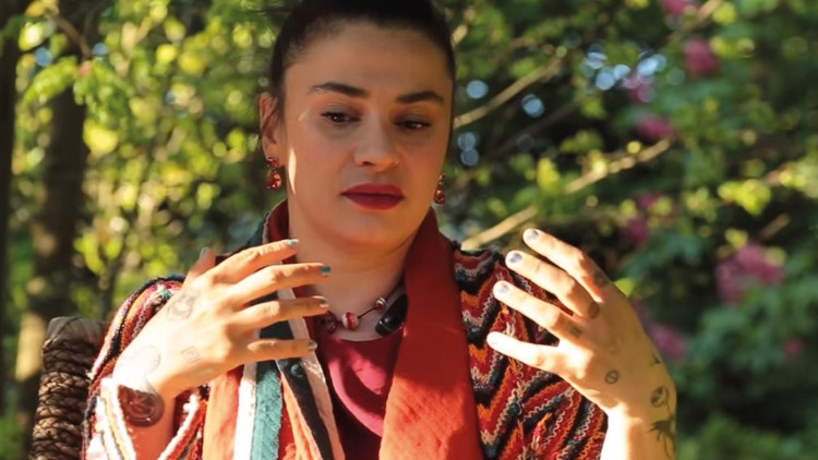 Ceylan Ertemin takıntılı hayran isyanı: Benim için cinsiyet değiştirdi...Bunları yazarken ellerim titriyor Ceylan Ertemin takıntılı hayran isyanı: Benim için cinsiyet değiştirdi...Bunları yazarken ellerim titriyor