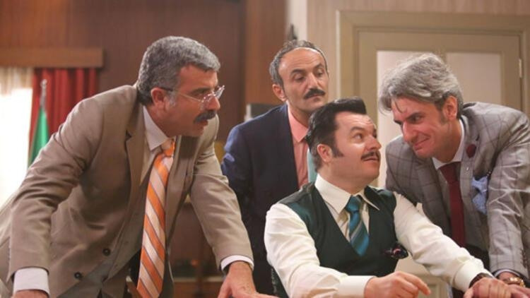 Kolonya Cumhuriyeti filminin konusu ne İşte Kolonya Cumhuriyetinin oyuncuları ve konusu