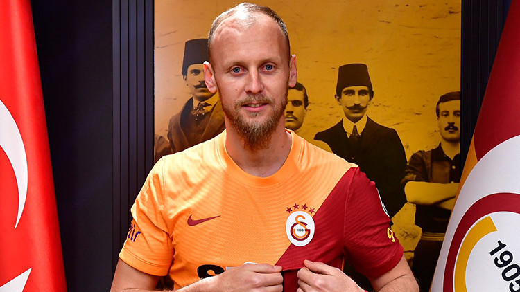 Semih Kayanın Galatasaraya imzasında flaş detay 5 dakikada...
