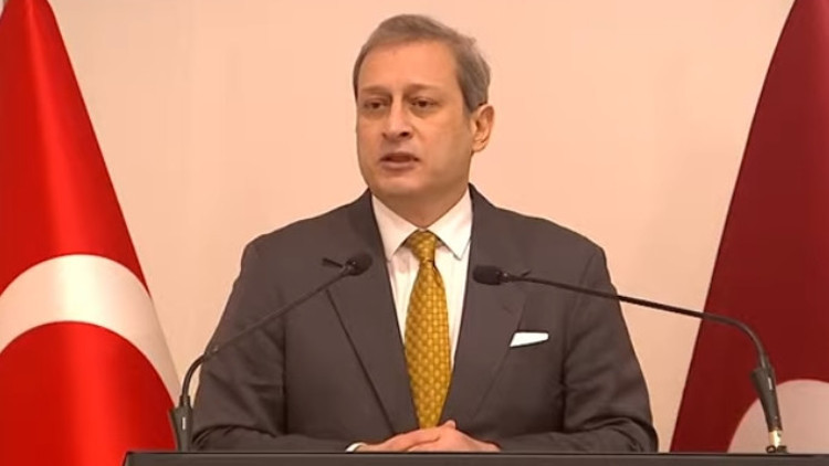 Galatasaray Başkanı Burak Elmastan eleştirilere yanıt Galatasaray Başkanı Burak Elmastan eleştirilere yanıt