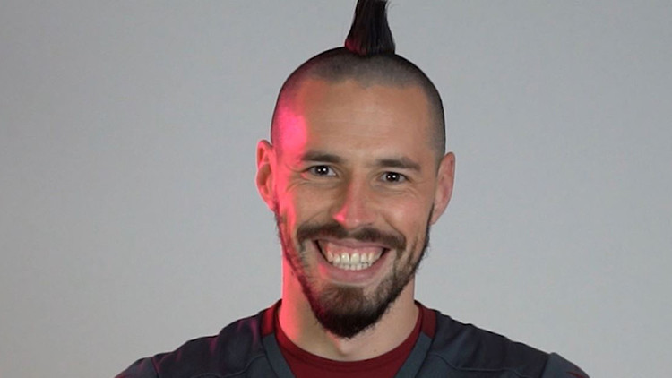 Trabzonspora Marek Hamsikten kötü haber Aytemiz Alanyaspor maçında... Trabzonspora Marek Hamsikten kötü haber Aytemiz Alanyaspor maçında...