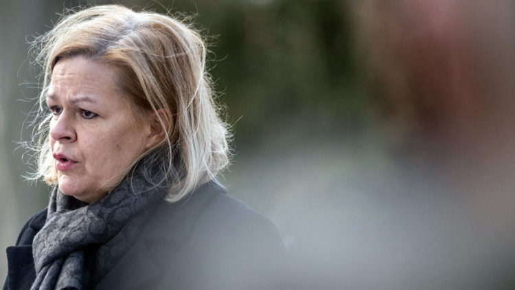 Silah alımını zorlaştıracak yasa planlanıyor