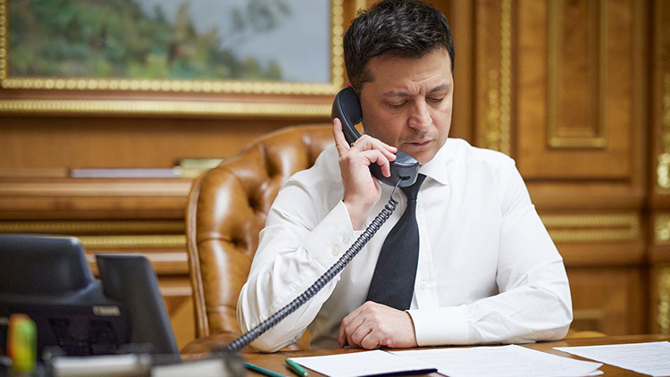 Zelenskinin en güçlü silahı telefonu Komedyenliği işe yaradı: Bir sonraki sefer savaşın saatini değiştiririm