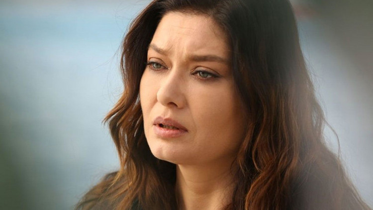 Nurgül Yeşilçay: Büyük bir kaza atlattım Ağzıma, çeneme dikişler atıldı