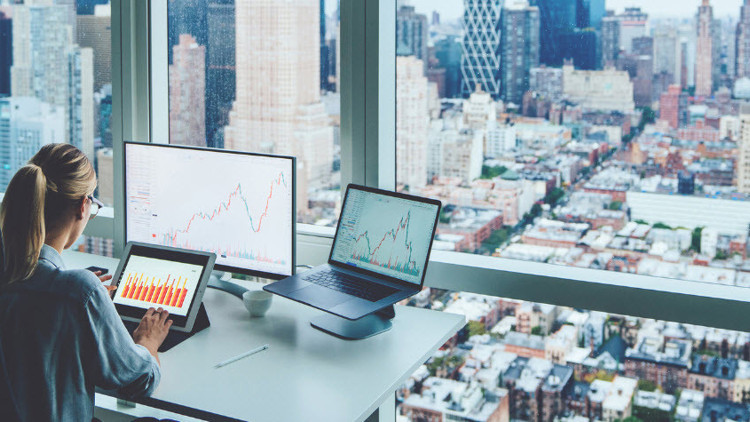 Pandeminin çalışan kadınlar üzerindeki etkisi araştırıldı Pandeminin çalışan kadınlar üzerindeki etkisi araştırıldı