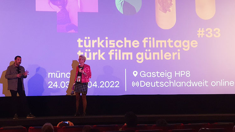 İki yıl aradan sonra seyirciyle büyük buluşma