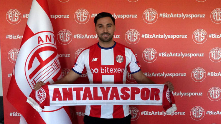 Sinan Gümüşten Fenerbahçe açıklaması Kadro dışı kalınca tüm teklifleri reddettim...