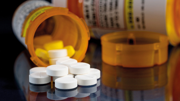 İnternette ‘reçetesiz’ tehlike: 48 liralık ilaç 179 TL’ye satılıyor İnternette ‘reçetesiz’ tehlike: 48 liralık ilaç 179 TL’ye satılıyor