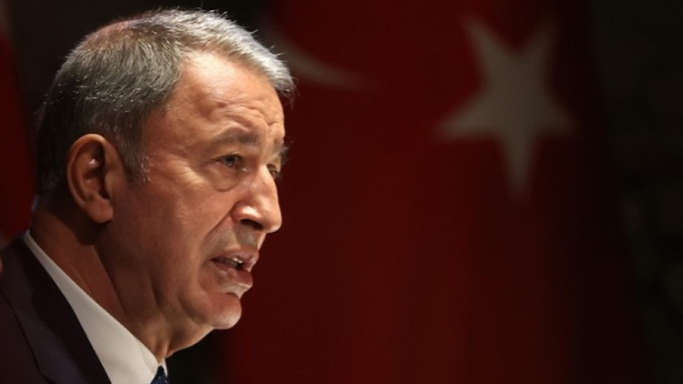 Bakan Akar’dan çarpıcı brifing: Mayınlar kasıtlı bırakılmış olabilir