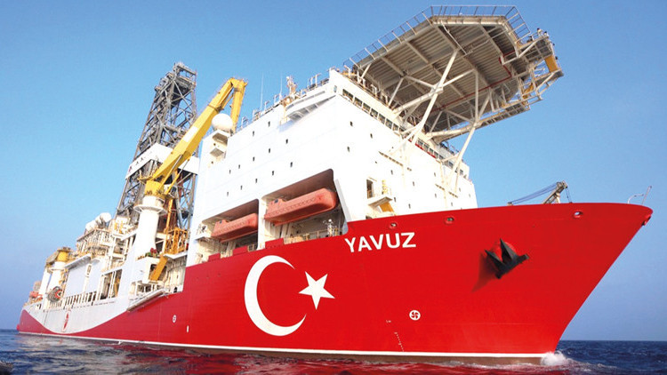 3 gemi aynı anda Karadeniz’de