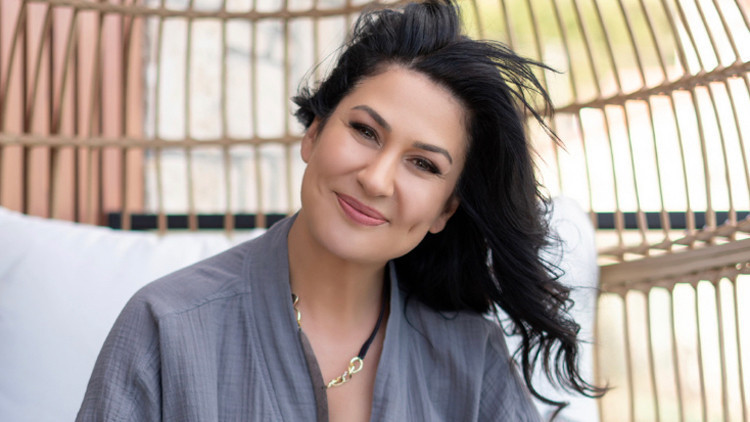 İclal Aydın: Dizi yapacaktım romana çevirdim