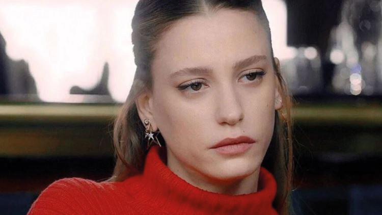 Serenay Sarıkaya’nın takıntılı hayranına hapis yolu Serenay Sarıkaya’nın takıntılı hayranına hapis yolu