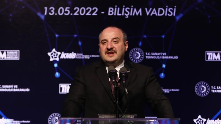 Bakan Varank: Ekonomiyi yine şaha kaldıracağız Bakan Varank: Ekonomiyi yine şaha kaldıracağız