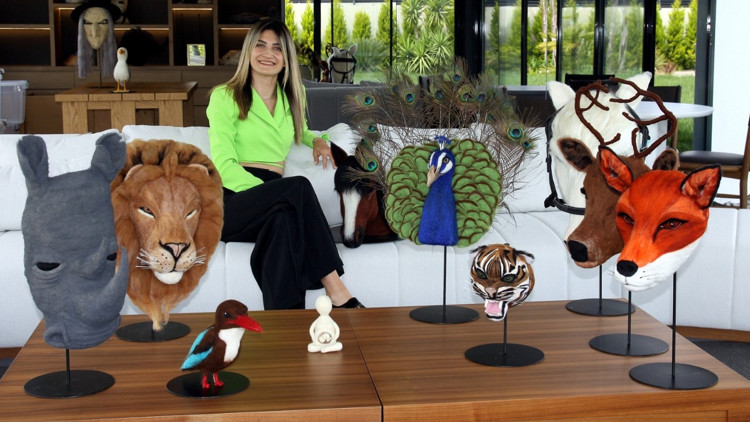 Bu serginin geliri can dostlara mama olacak