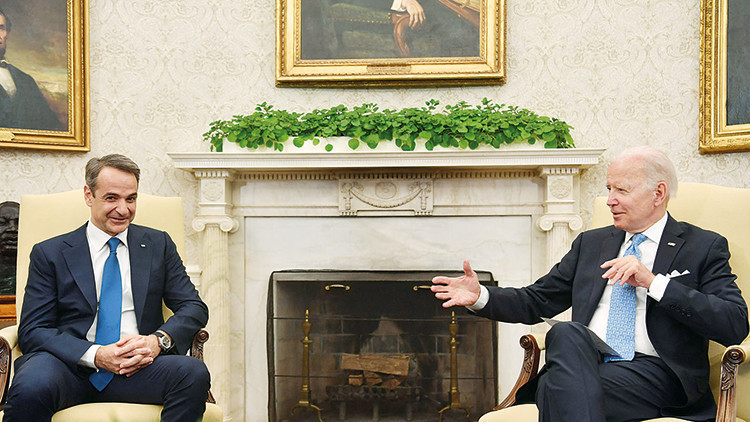 ‘Mavi Vatan’ haritasıyla şikayet etti