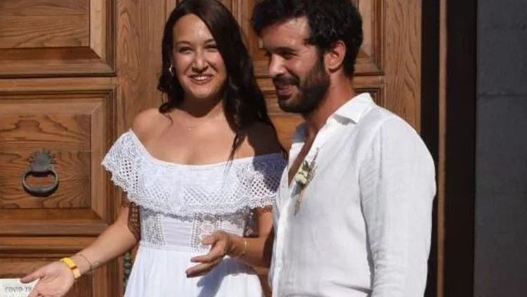 Gupse Özay ne zaman evlendi, kaç yaşında Gupse Özay Barış Arduç çifti bebek bekliyor