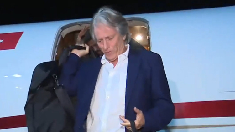 Son Dakika: Fenerbahçenin yeni teknik direktörü Jorge Jesus, İstanbula geldi
