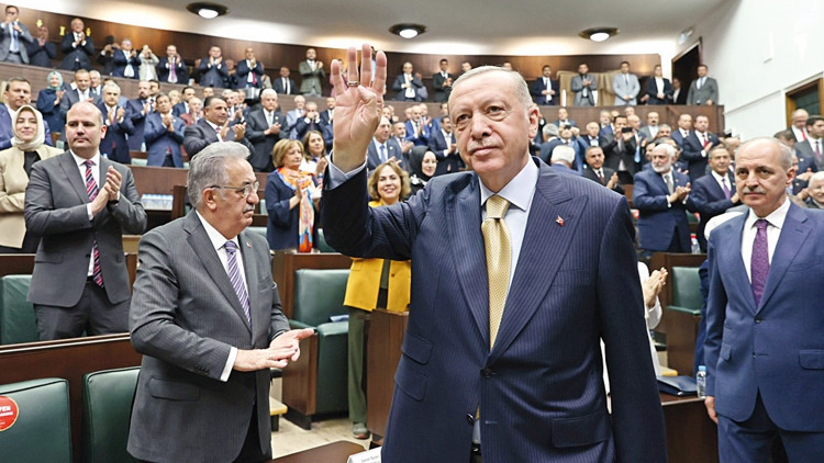 NATO teröre destek kuruluşu değildir NATO teröre destek kuruluşu değildir