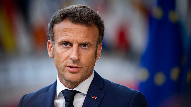 Macron, Şampiyonlar Ligi finalindeki skandal için özür diledi Macron, Şampiyonlar Ligi finalindeki skandal için özür diledi