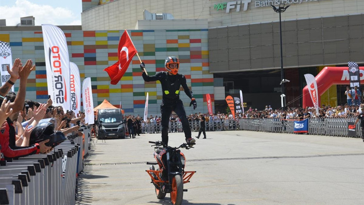 Motosiklet buluşması Motosiklet buluşması